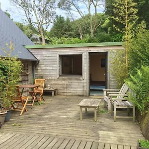 Maison Nantouar Hébergement de vacances Trélévern
